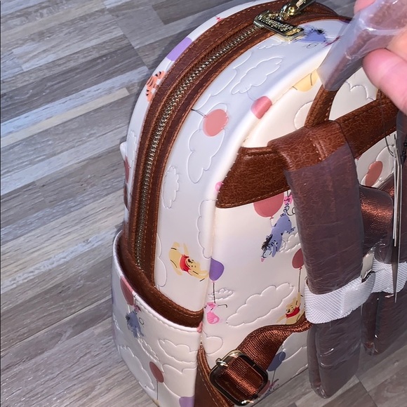 SOLD LOUNGEFLY DISNEY Winnie the Pooh balloons - Picture 6 of 8